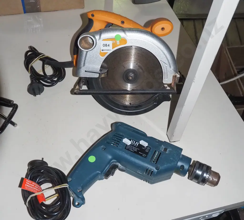 skilsaw, electric drill - green dots Image 1++
