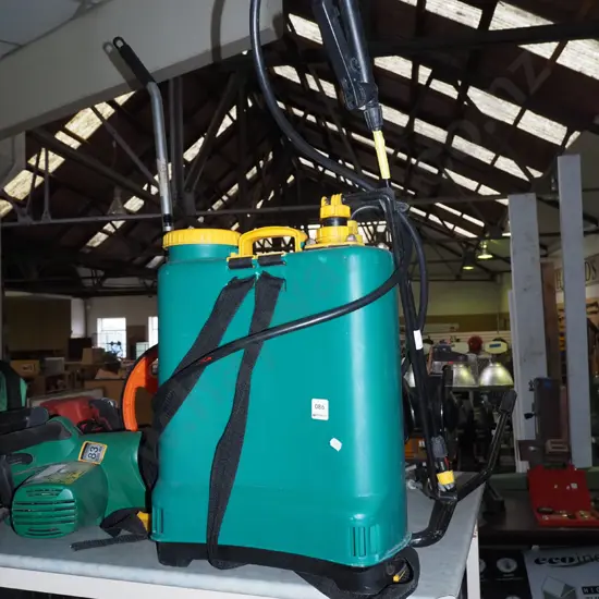 backpack sprayer