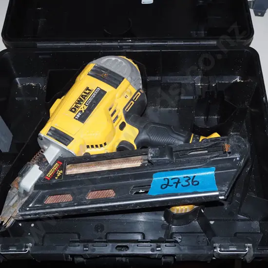 Dewalt 18v brushless nail gun - some rust, no battery