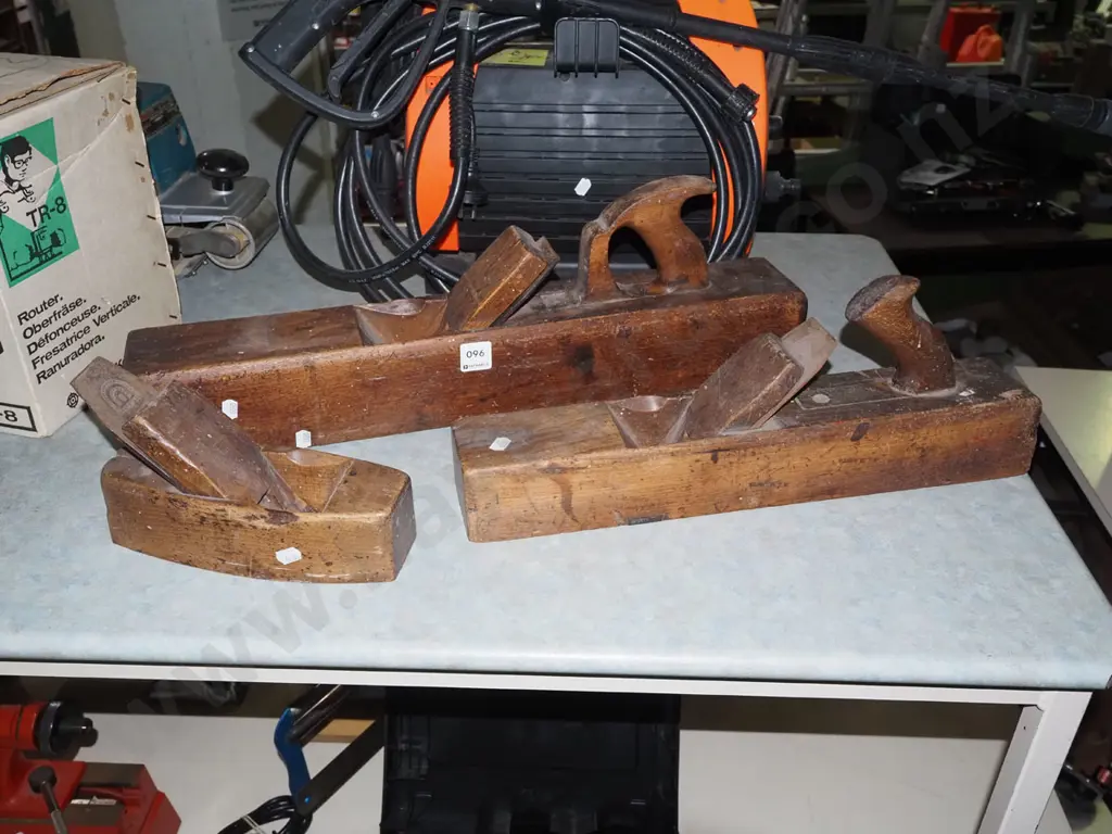 3x vintage wooden hand planes Image 1++