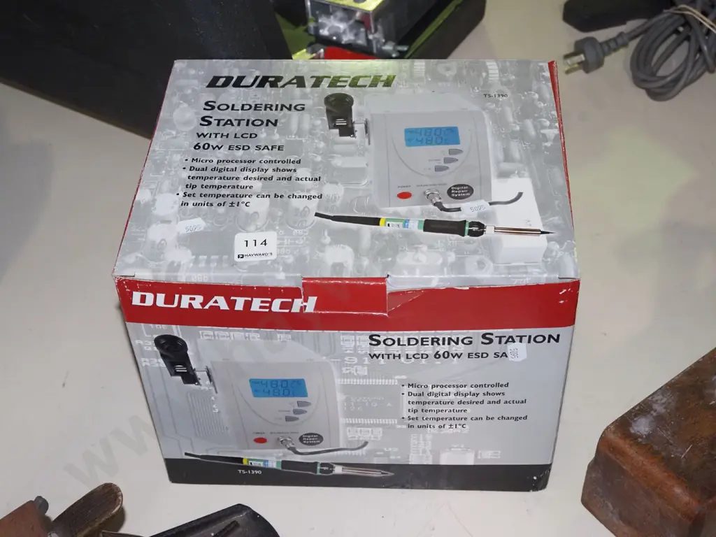 as new boxed Duratech soldering station  Image 1++