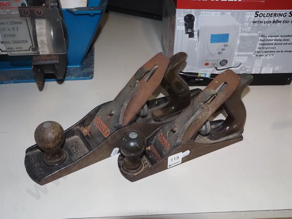 2x hand planes Image 1++