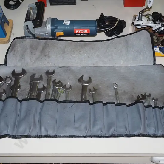 open end and ring spanner set, 2 adjustable crescents