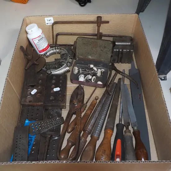 box of jeweller's tools; ring sizes, hacksaws etc