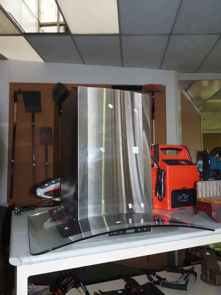 range hood Image 1++