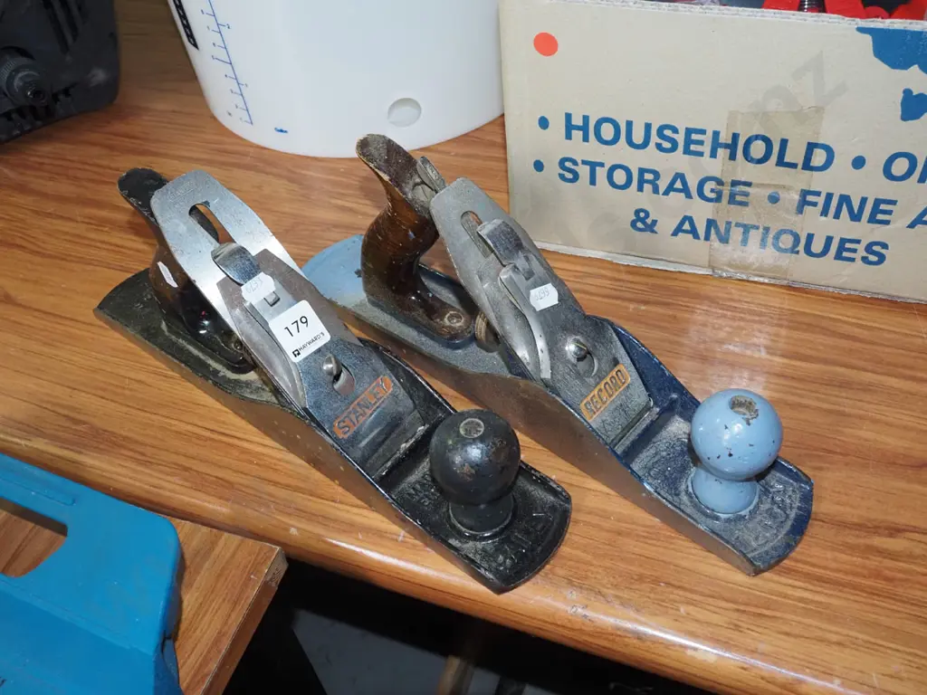 2x hand planes Image 1++