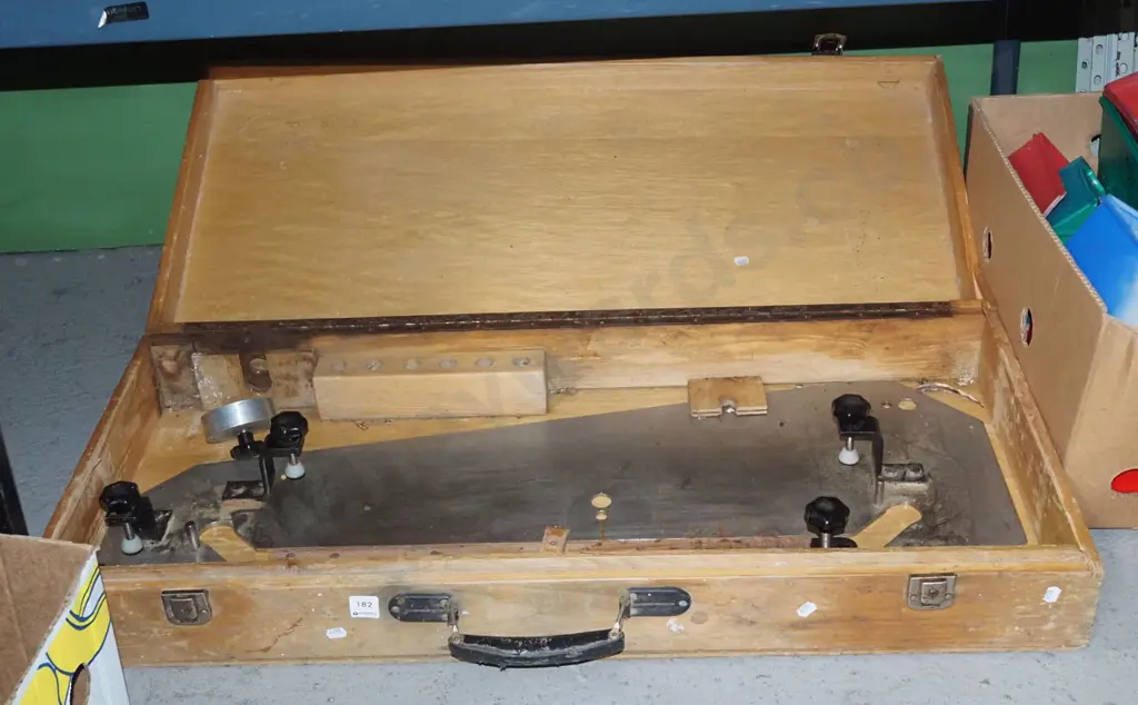 boxed metal jig/template Image 1++