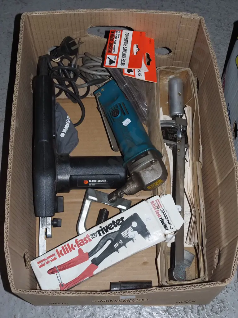 box; nibbler, torque wrench, pop riveter etc Image 1++