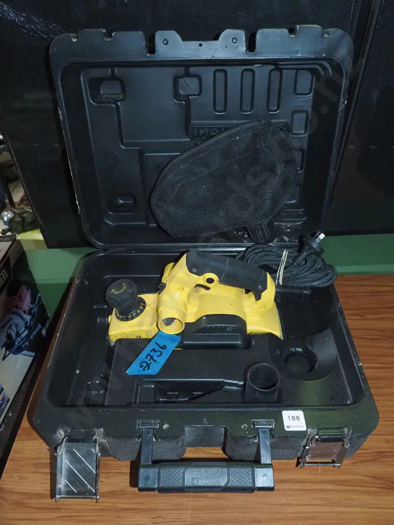 cased Stanley electric planer Image 1++