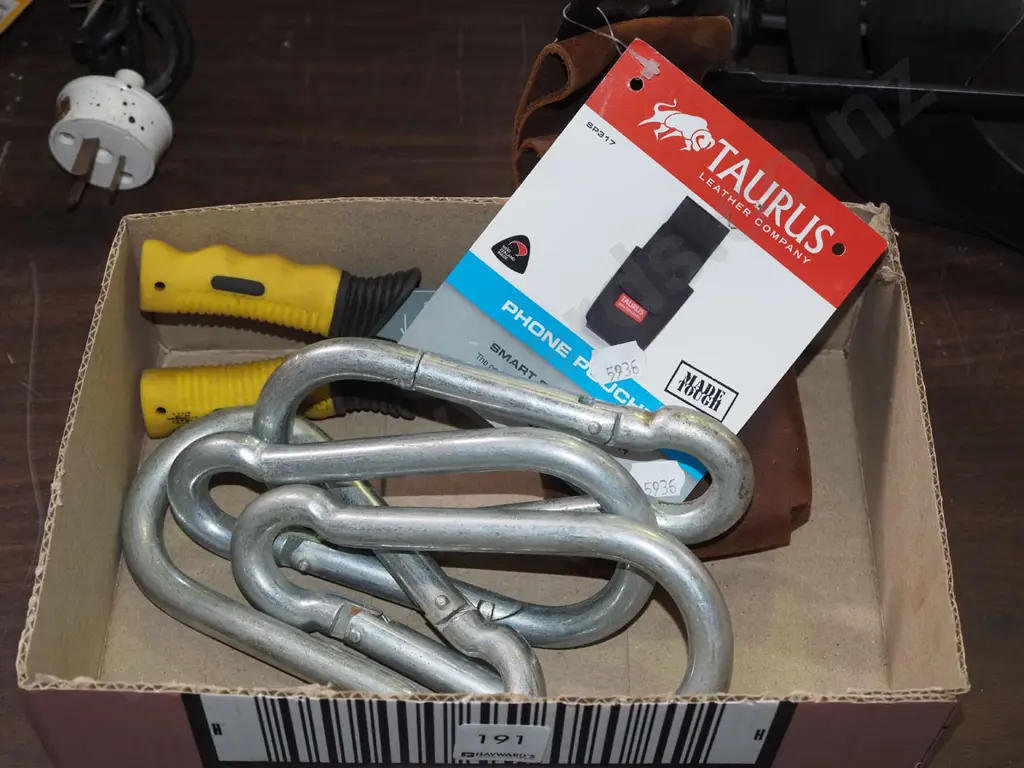 box; leather phone pouch, wire crimping stripping tool, 4x heavy duty caribiners Image 1++