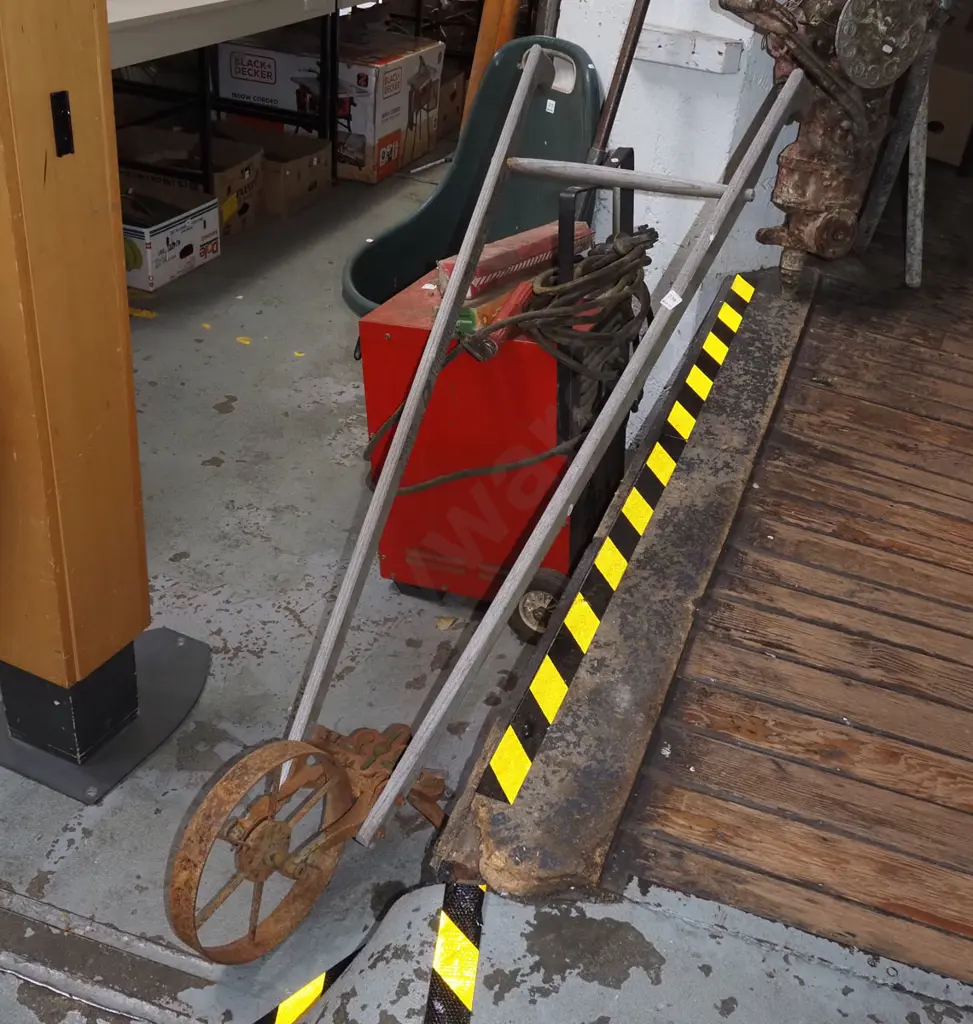 vintage Planet Junior hand operated wheel hoe/plough Image 1++