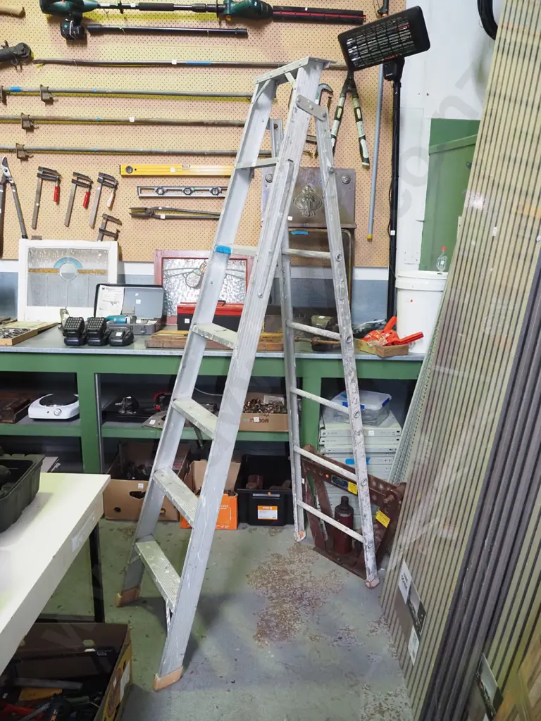 6 step aluminium ladder Image 1++