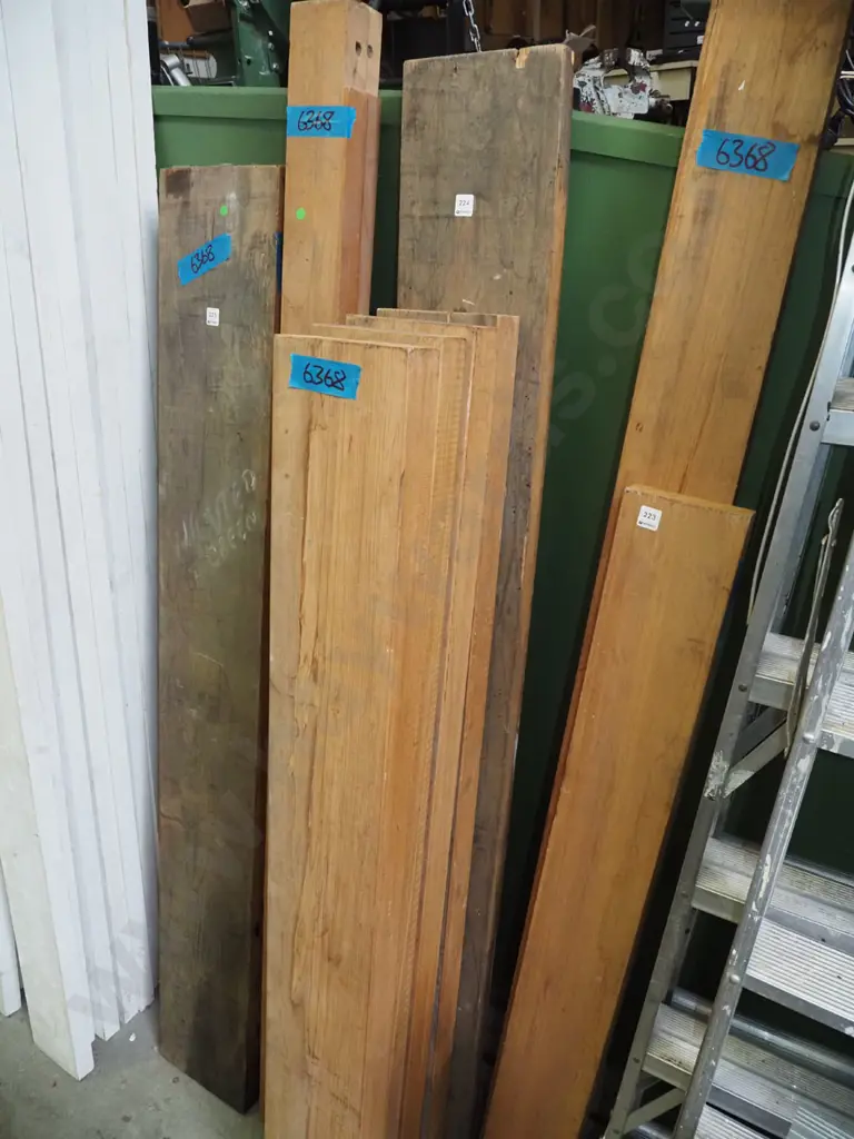 5x lengths of rimu Tallest L1830 Image 1++