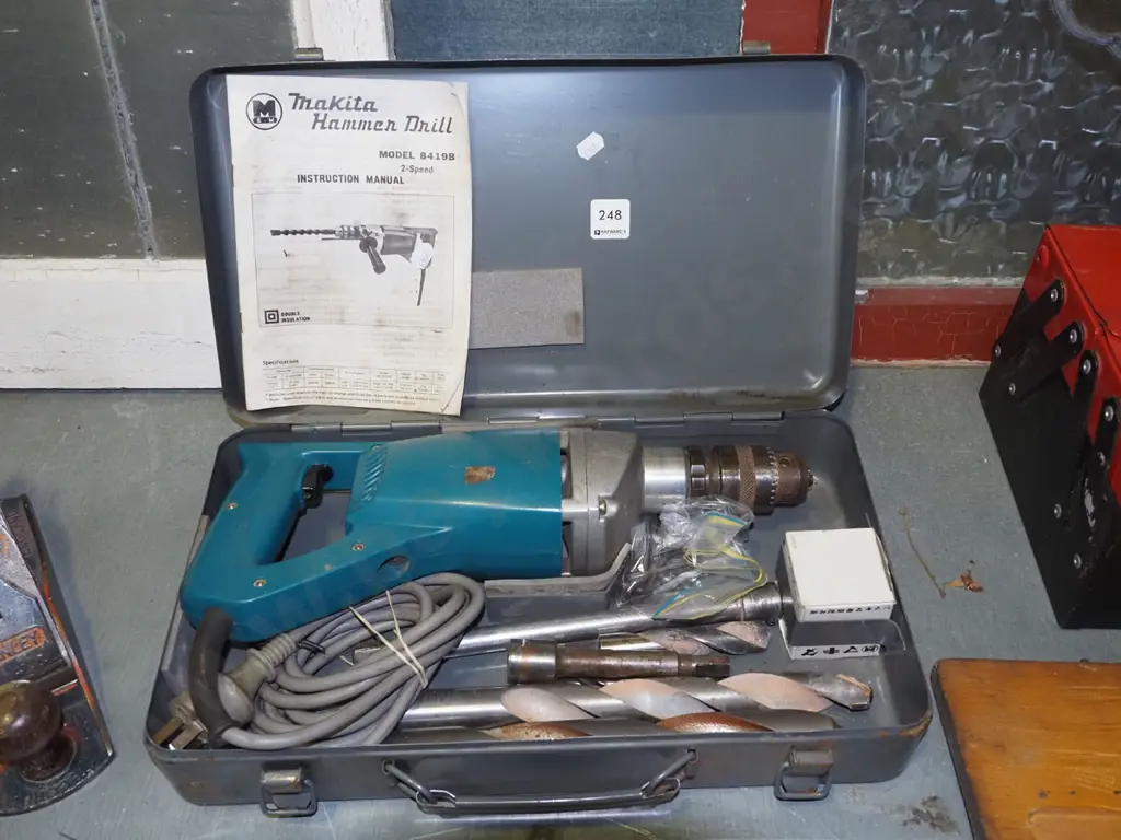 cased Makita hammer drill Image 1++