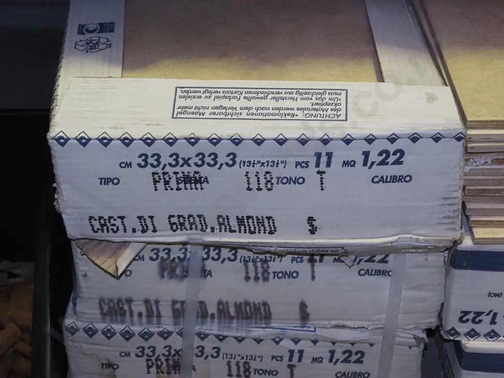 92x cream tiles - 330x330 Image 1++