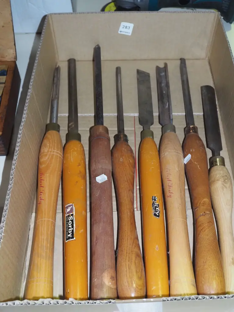 box of lathe chisels Image 1++