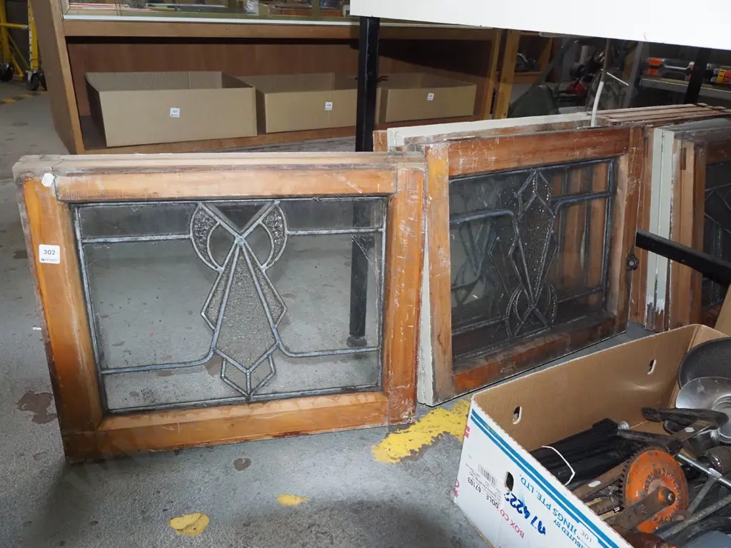 5x matching leadlight bay windows H440 W555 Image 1++