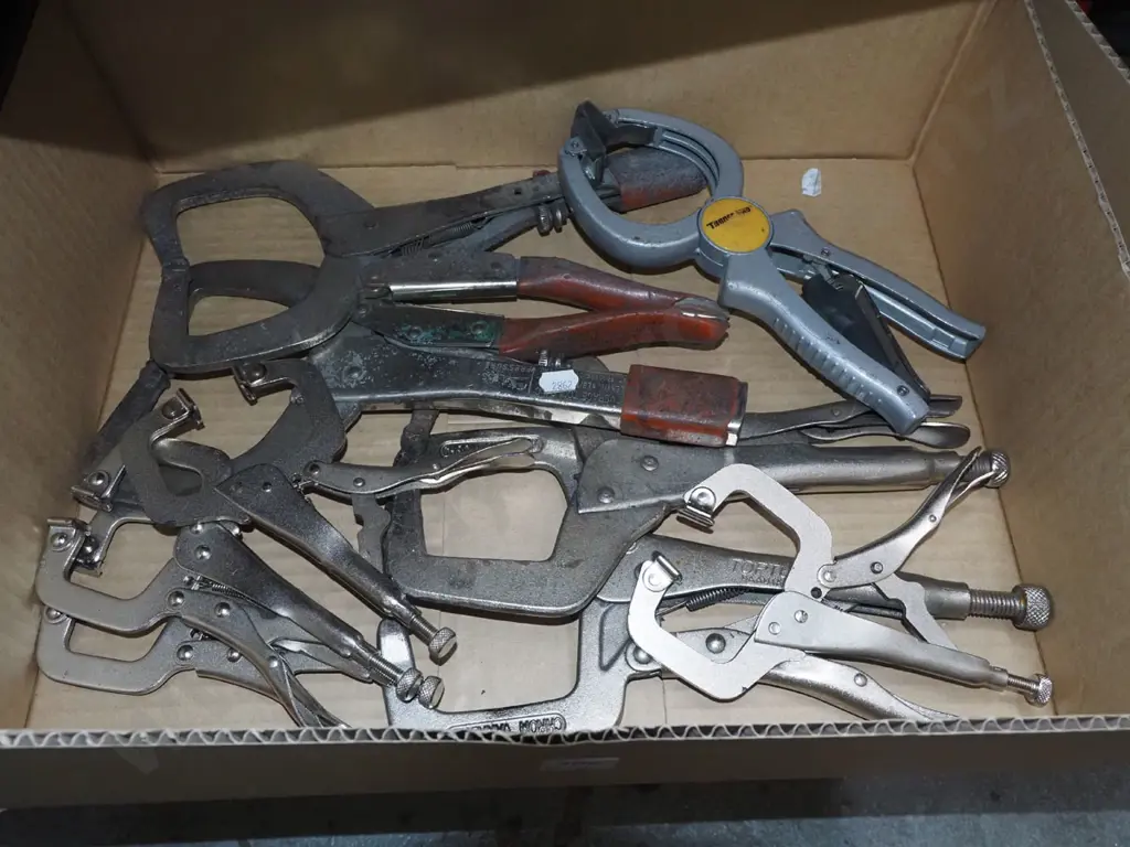 box; vice grips Image 1++