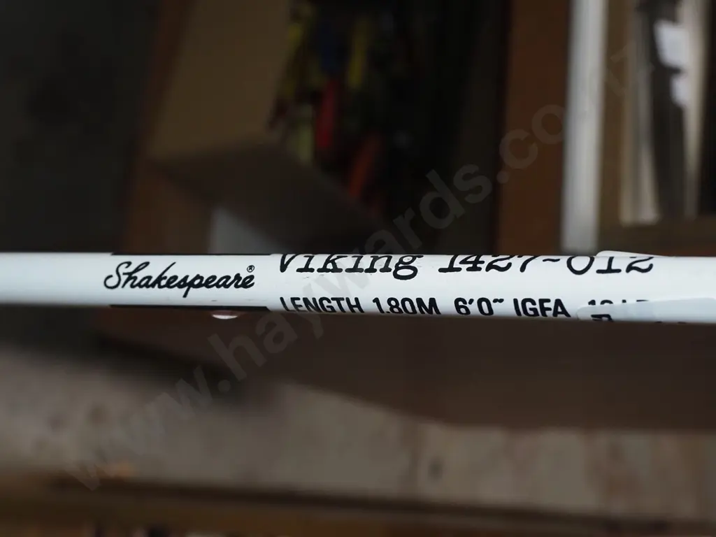 1x fishing rod, 1x fishing rod and reel - orange dots Image 1++