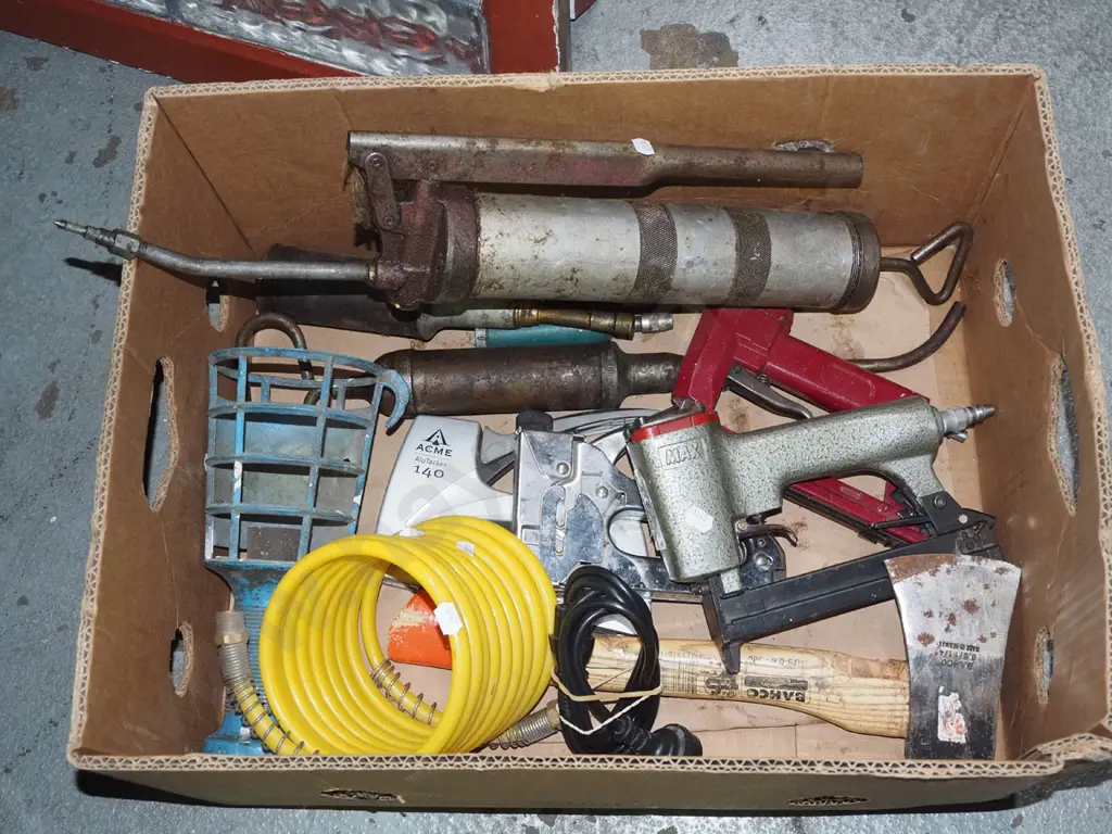 box; grease gun, air powered staplers etc Image 1++