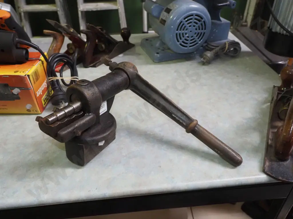 vintage jeweller's ring bender Image 1++