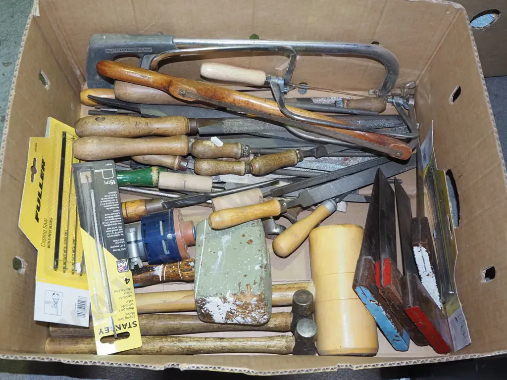 box; screwdrivers, files, builder's squares etc Image 1++