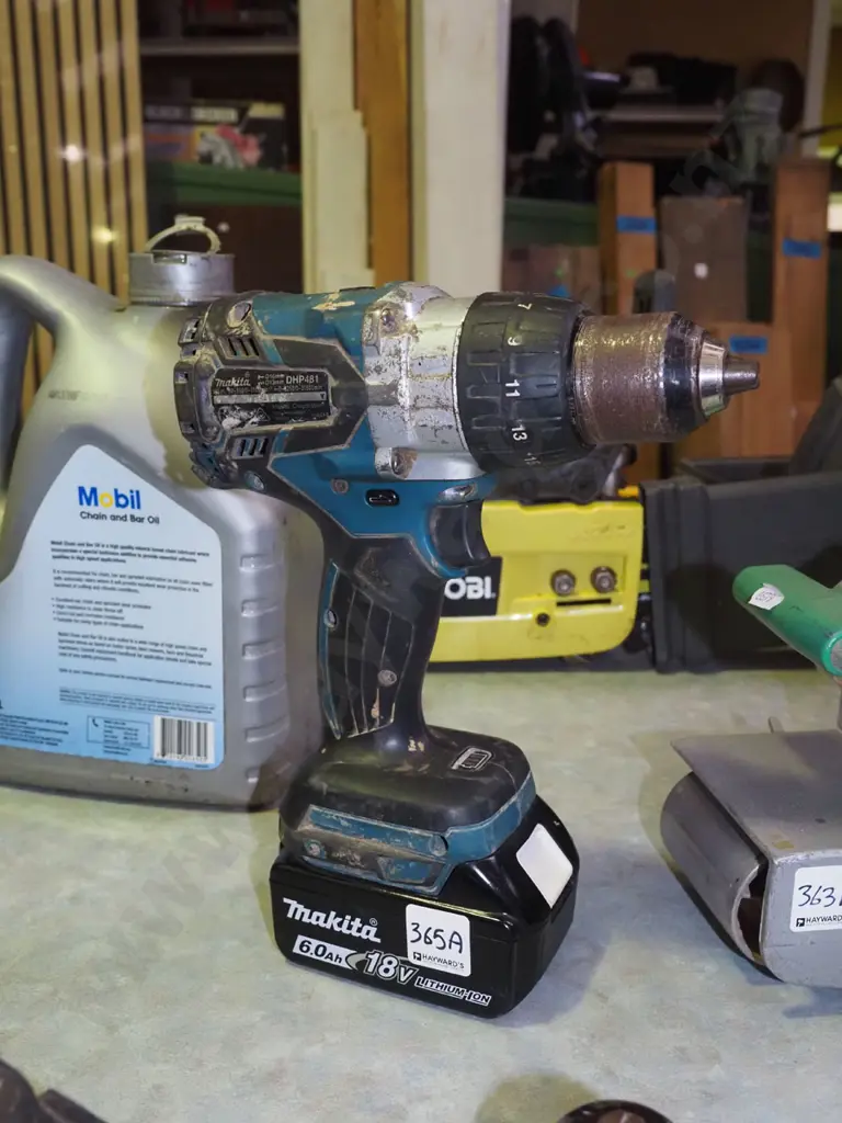 Maita cordless drill and battery Image 1++
