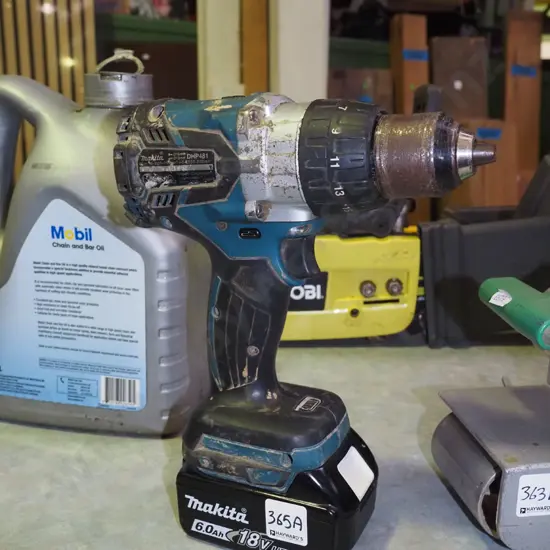 Maita cordless drill and battery