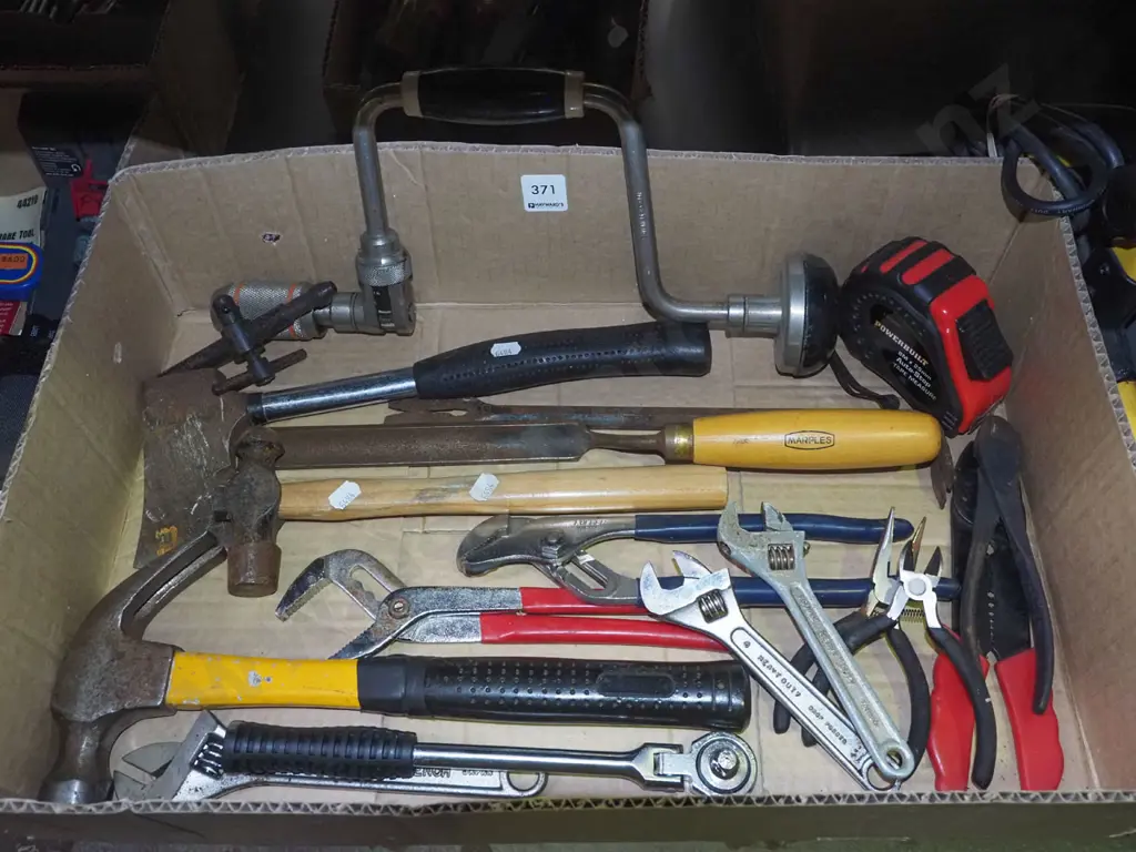box; hatchet, ball peen hammer, tape measure etc Image 1++
