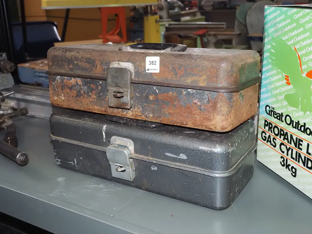 2x metal tool boxes Image 1++