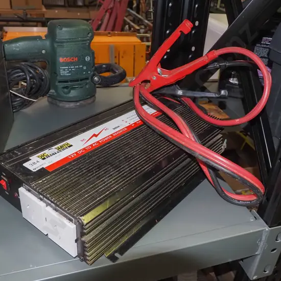 12V AC/DC power inverter