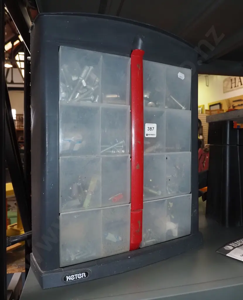 plastic organiser of hardware Image 1++