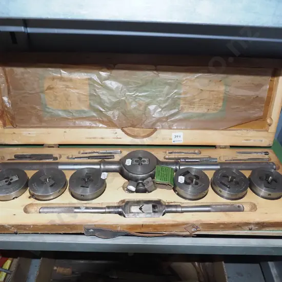 wood cased tap and die set