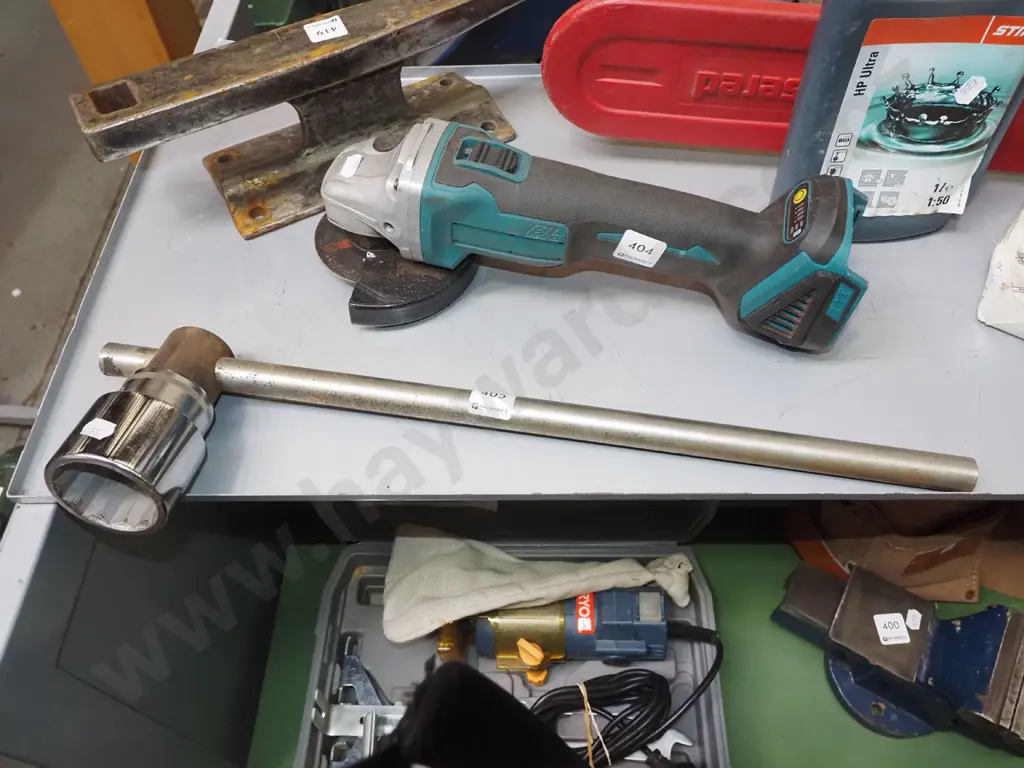 spanner with poker style handle L500 Image 1++