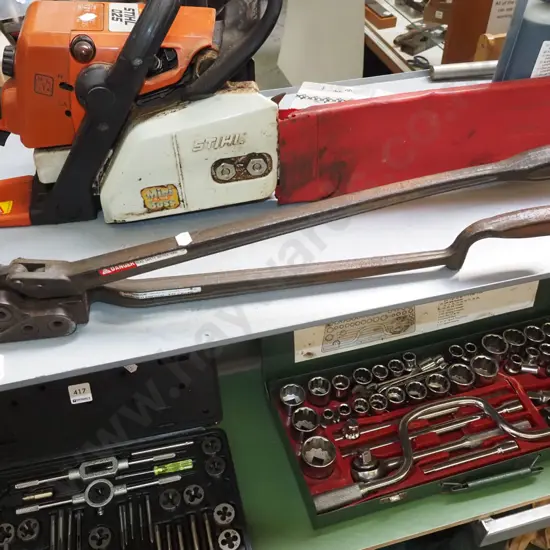 long handled metal strap cutter