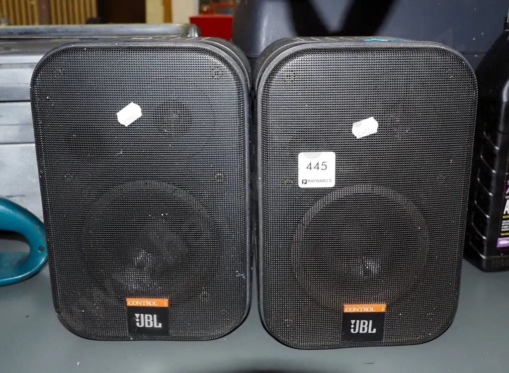 pair of JBL speakers Image 1++