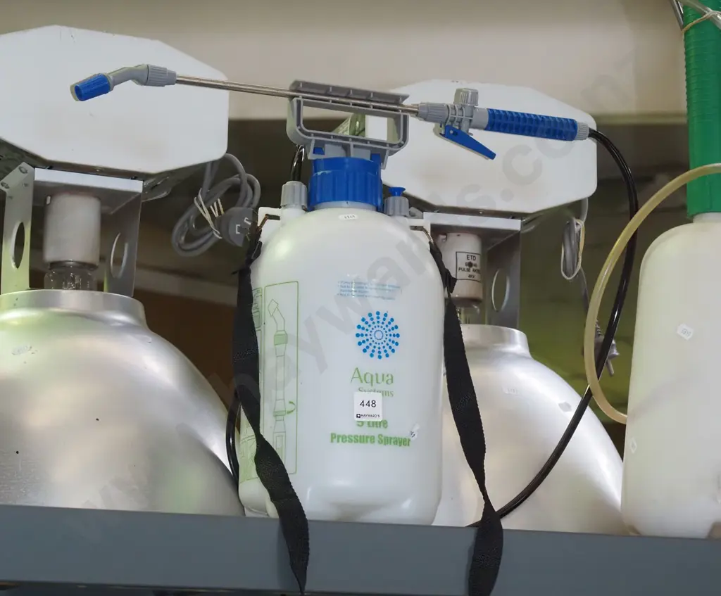 5L garden sprayer Image 1++