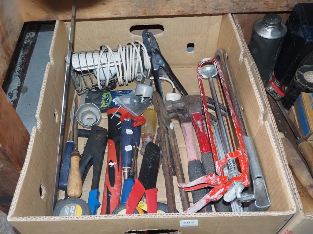 box; hack saw, hammers, tin snips etc Image 1++