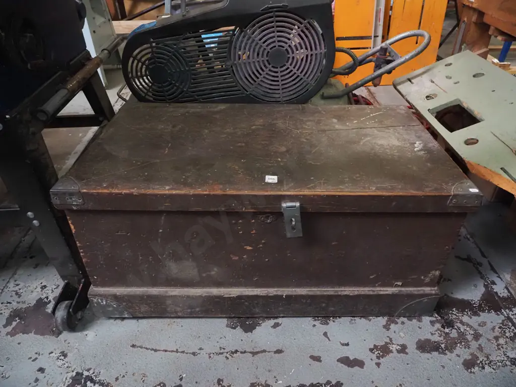 wooden woodworker's chest H410 W880 D500 Image 1++