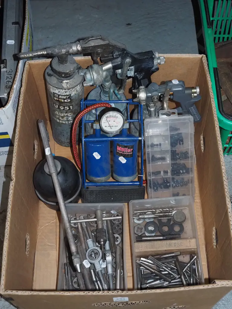 box; tap and die sets, foot pump etc Image 1++