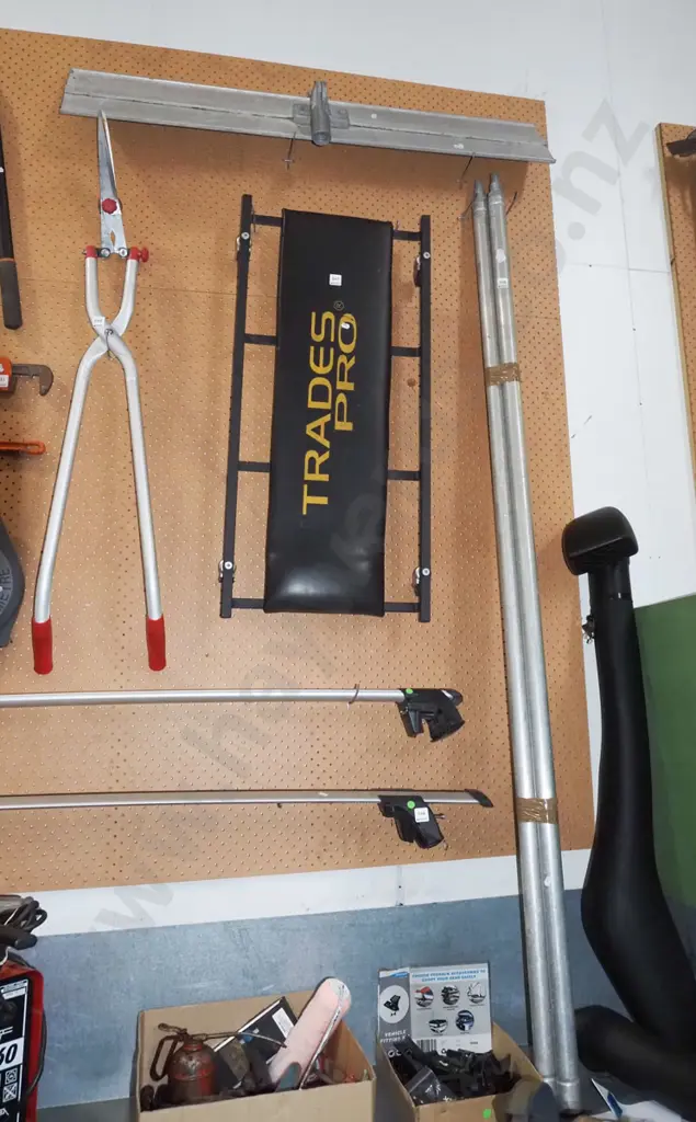 concreting bull float Image 1++