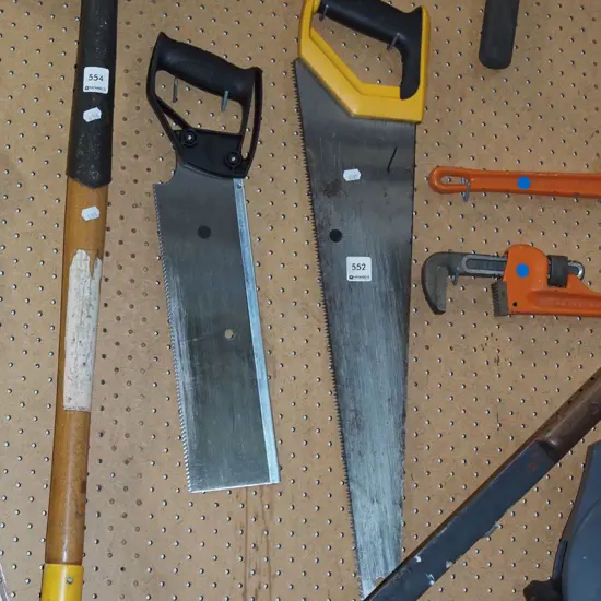 hand saws - black dots