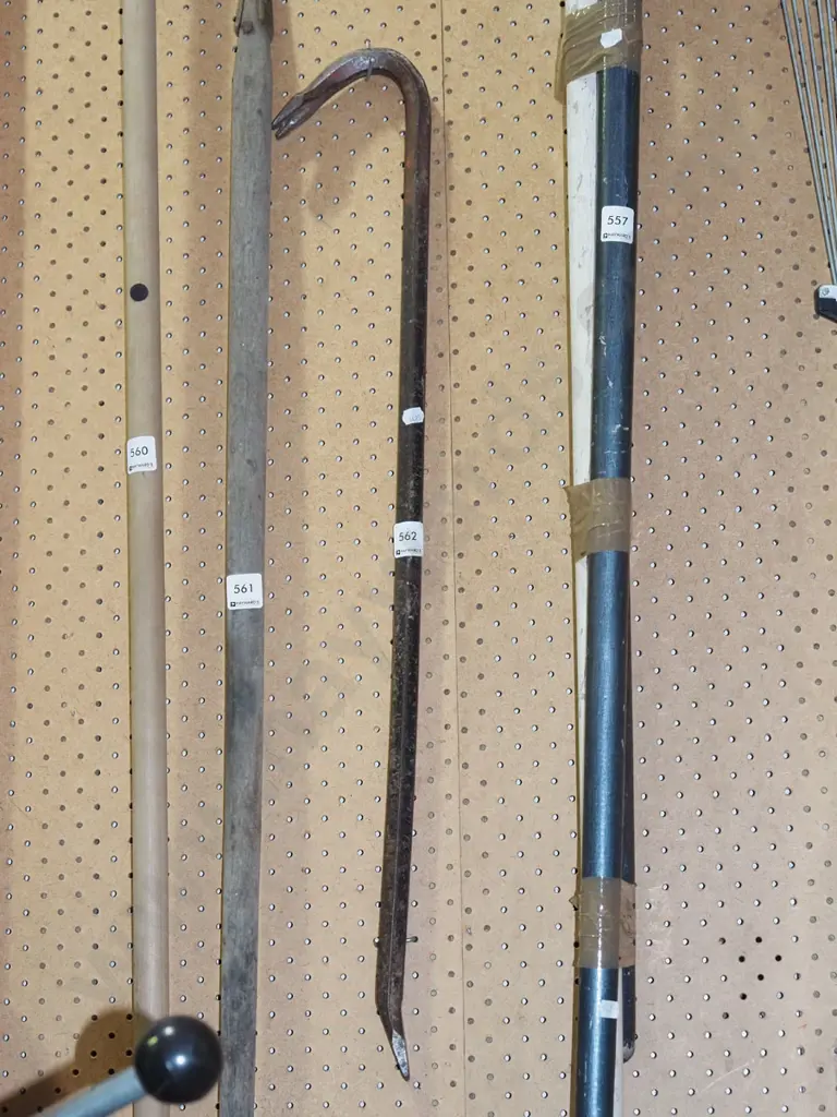 wrecking bar Image 1++