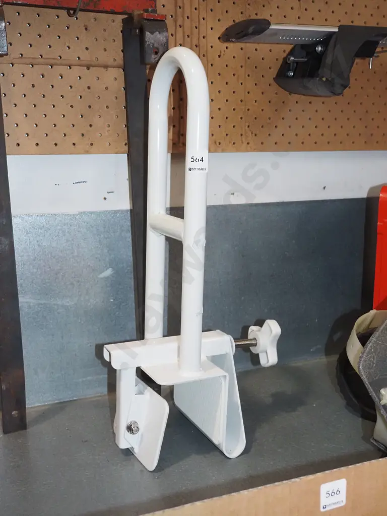 white metal clamp bath handle Image 1++