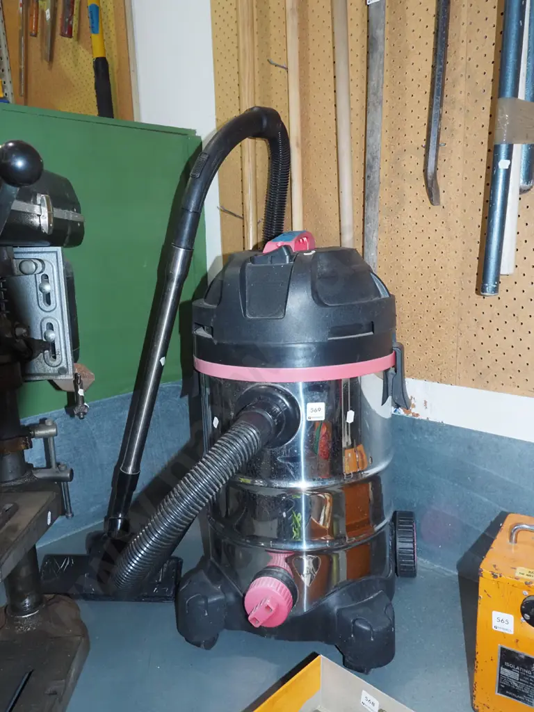 wet and dry workshop vacuum Image 1++