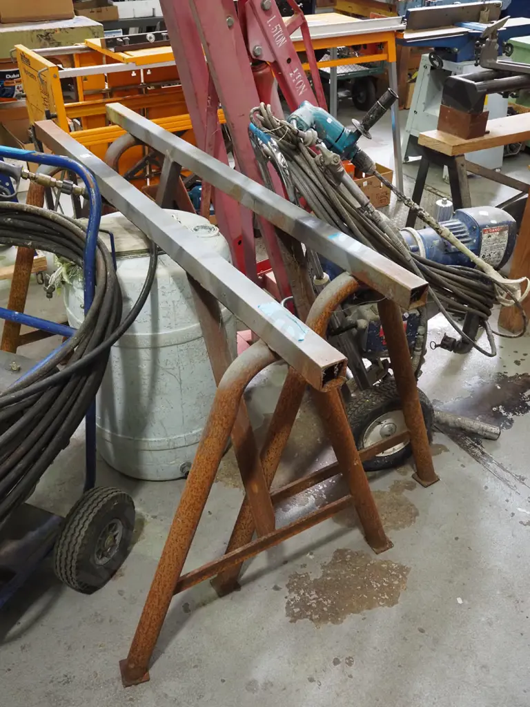 pair of heavy duty metal stands H860 W1530 Image 1++