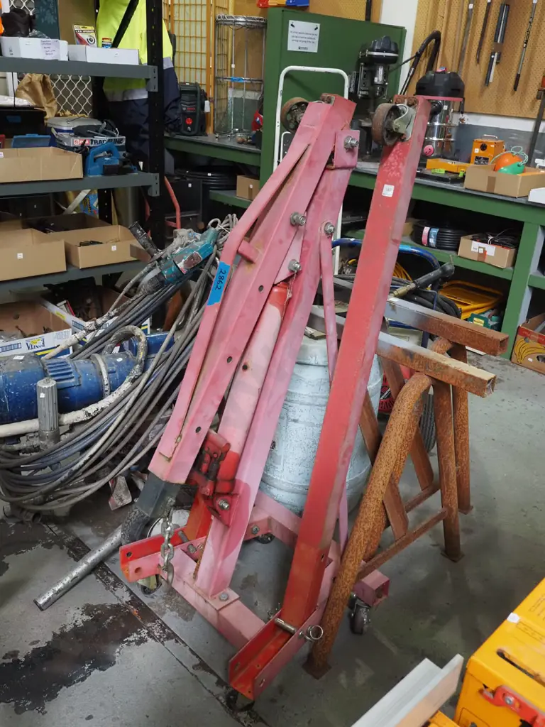 portable hydraulic engine crane Image 1++