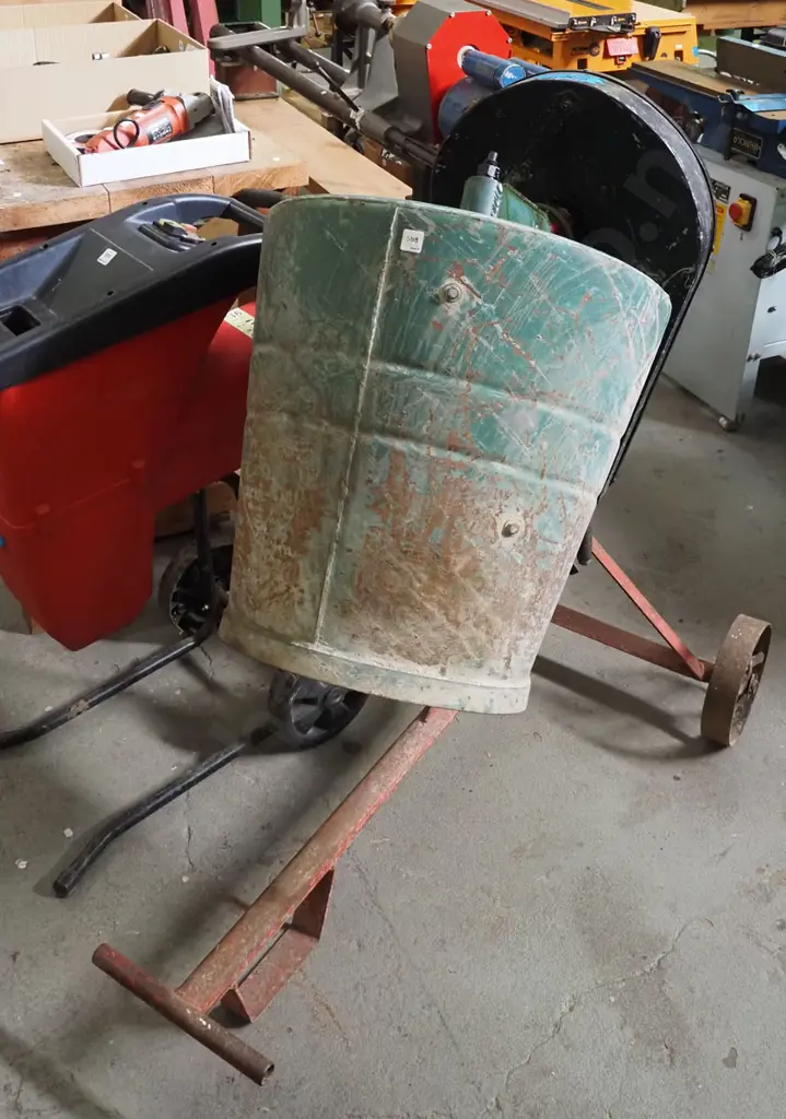 concrete mixer Image 1++