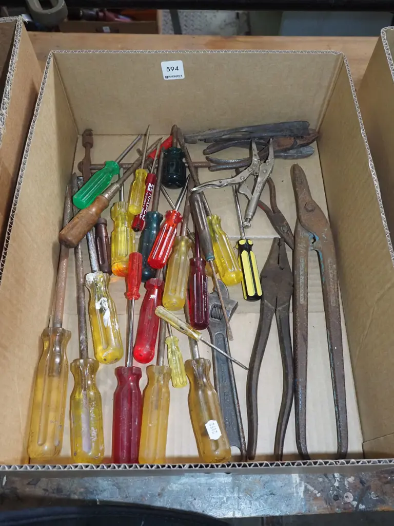 box; tin snips, screwdrivers, pliers etc Image 1++
