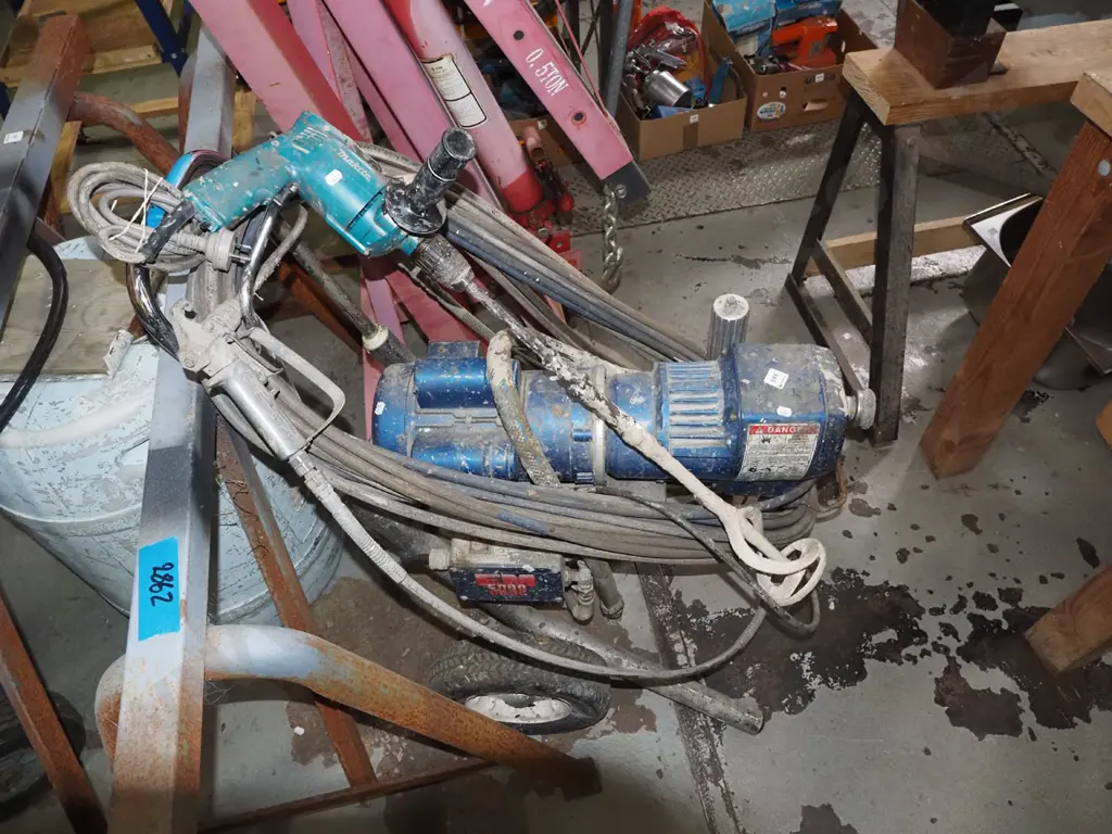 Graco EM5000 paint sprayer Image 1++